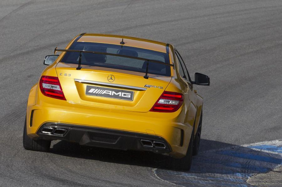  Mercedes-Benz C63 AMG Coupe Black Series 2012 года  (фото 51 из 66)